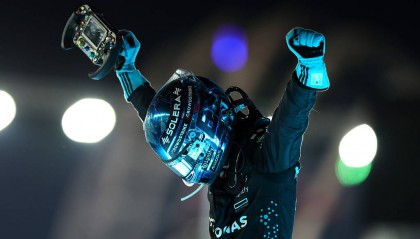 F1新加坡站-拉塞尔夺冠维斯塔潘第二 迈凯伦卫冕车队总冠军