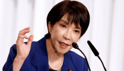 高市早苗讲话中方当场离席，中国人纷纷从日本回国，日本方面或面临四重压力