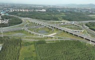 山东高速集团投资建设的临沂至滕州公路柳树庄枢纽互通至费县南互通段建成通车