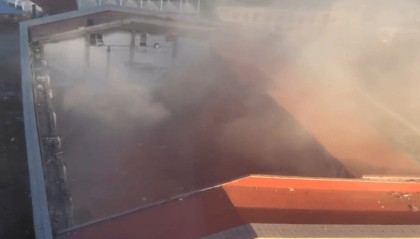 突发！吉林一滑冰馆屋顶坍塌，事故原因初判→