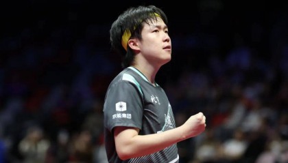 王楚钦赢下七局大战，王曼昱王艺迪争4强席位 | 全运会