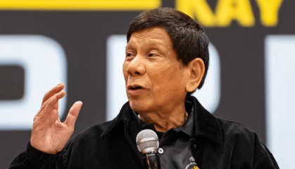 菲律宾前总统杜特尔特在狱中当选市长，其小儿子当选副市长！