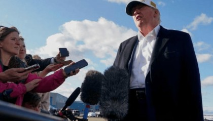 骑虎难下！美国人突然发现，费了七八年的时间，中国仍旧势不可挡