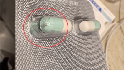 武汉一市民购奥司他韦胶囊，泡罩内现完整飞虫，药房：属实，已换货