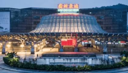 王则楚喊话广州东站，体验糟糕不如交给地铁来运营