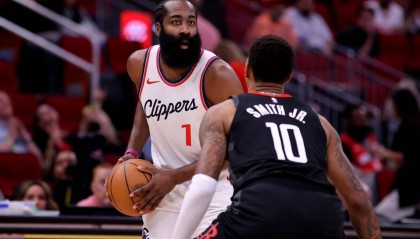 格林21+7哈登战旧主19分 替补发威火箭胜快船