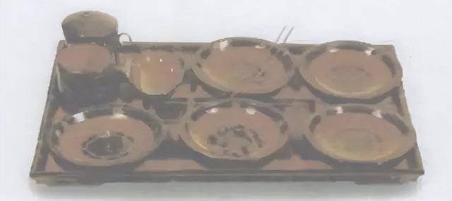 用碗还是用碟吃饭？南北方人吵翻了