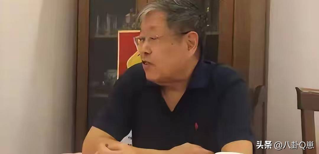 不查不知道，一查吓一跳！杨振宁的弟弟杨振汉，人生活的这么精彩