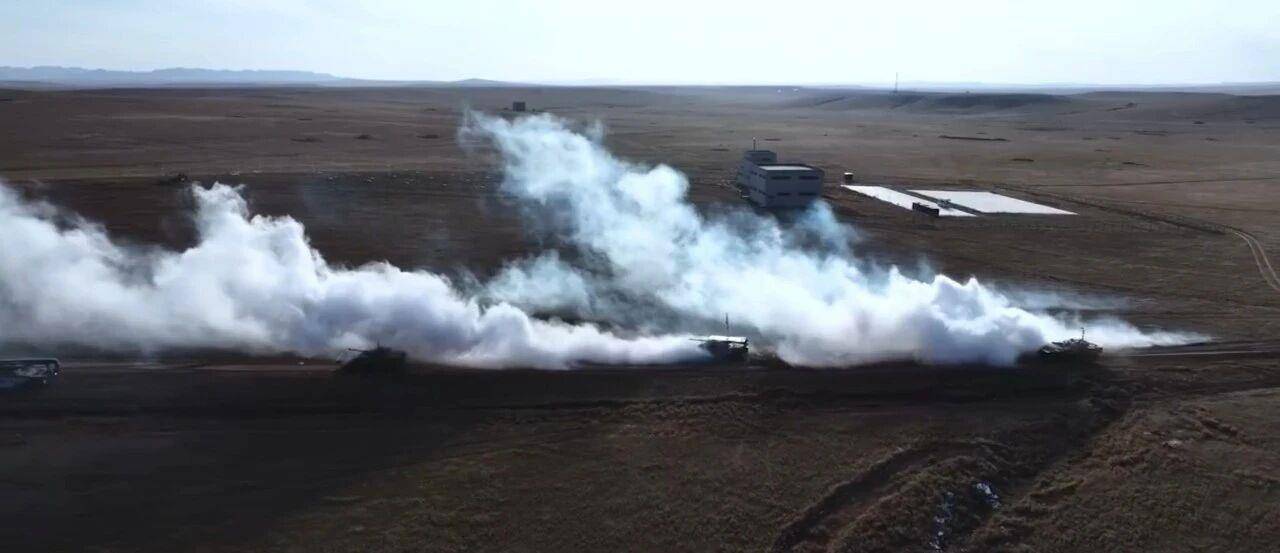 大场面!机器狗、无人机开路,实兵对抗演练画面公布