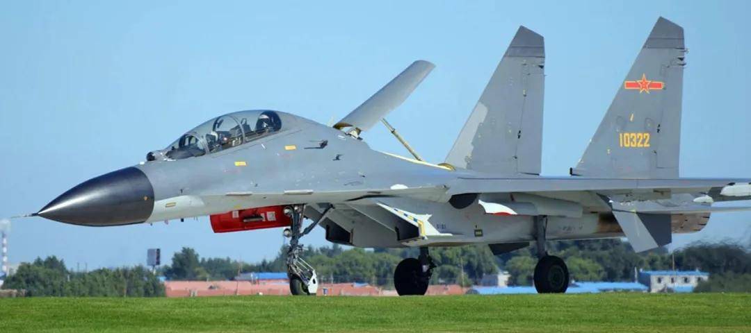 歼-35青春版？076专用舰载机？新机“超级小黄蜂”究竟是干嘛的？