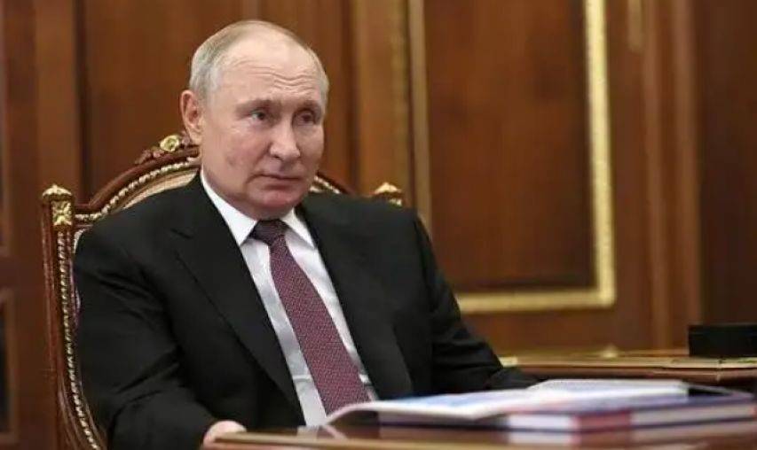 高市早苗对华叫嚣后，中方发出罕见警告，不到24小时特朗普紧急撇清关系，关键时刻普京仗义执言