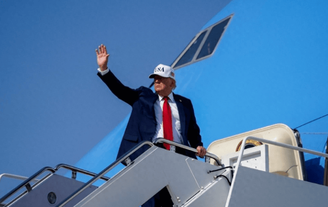 特朗普心急如焚,不仅对华“贸易战”要打输,还可能倒赔2万亿美元?白宫知道急也晚了