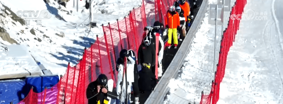 “冰雪游”“避寒游”点燃冬季文旅新热力 特色资源激活消费新场景