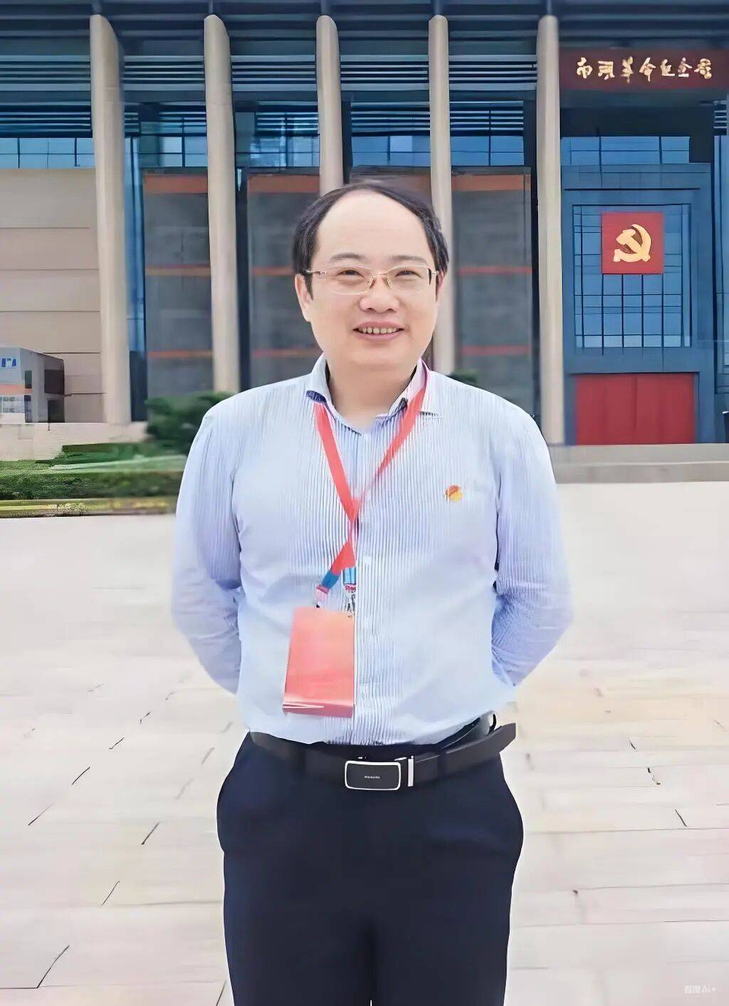 别再问骗子郭伟如何能当首席科学家 该问的是为何江苏科技大学甘愿被骗