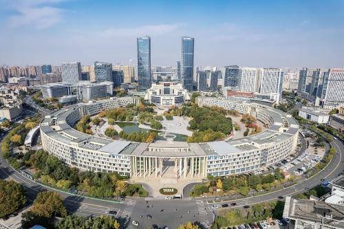 济南市大数据局党组书记、局长张熙:数智赋能 泉城蝶变“十四五”数字济南建设升级跃迁