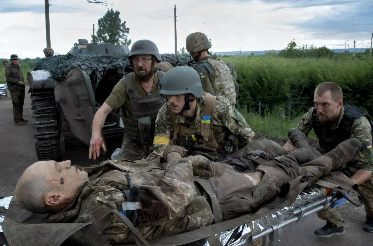 乌克兰败局已定？前线大崩溃，乌军精锐警告：新兵练两天就上战场