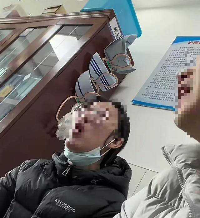 江西一女护士哭诉患癌请病假遭拒，当地卫健委通报：此前休过1个月病假，协调后已解决其实际问题