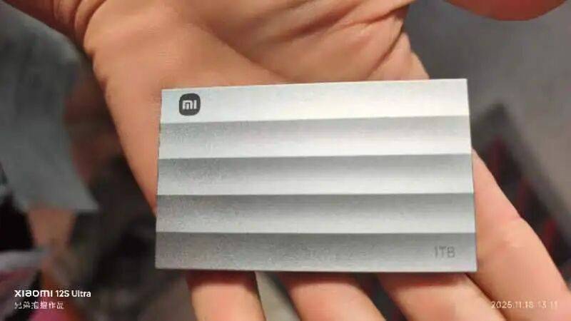 小米硬盘买到手用了几小时，旅行博主45G拍摄素材丢失，客服：“最权威”技术人员均不支持，数据恢复不了