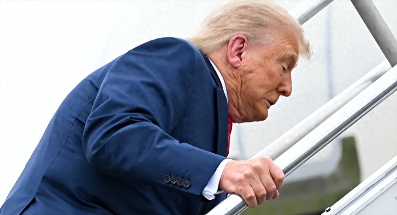 美国改口晚了！欧洲考虑倒向中国，丹麦下放开火权，要让北约陪葬