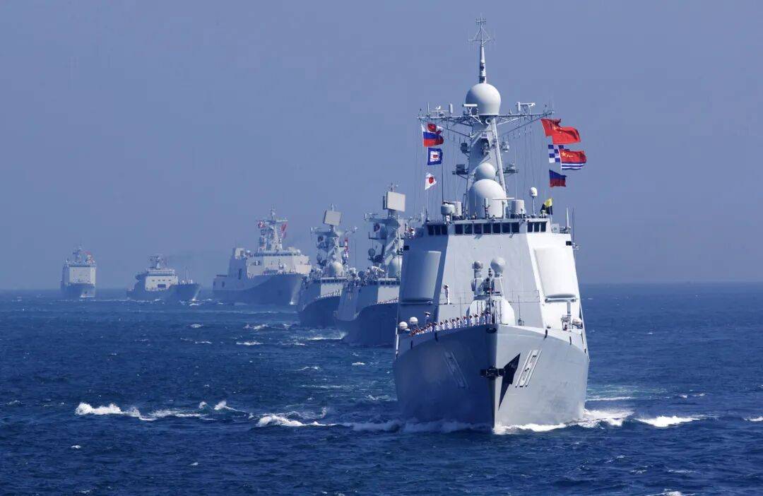 人民日报敲响钟声，中方不会放过高市早苗，俄罗斯也要追责日战犯