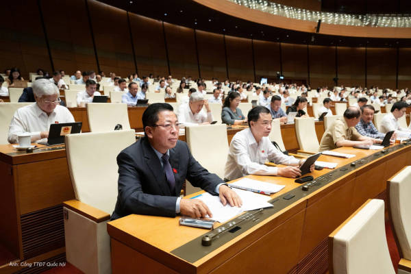 越南为这条连接中越的铁路增加投资200多亿，钱都花哪儿了？